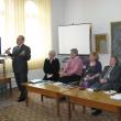 Constantin Arcu, preşedintele Societăţii Scriitorilor Bucovineni prezentând invitaţii