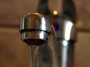 Opt ore fără apă rece pentru locuitorii din Obcini şi Sf. Ilie