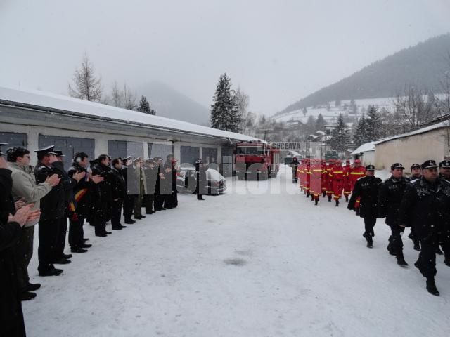 La Câmpulung Moldovenesc a fost inaugurată, în cursul zilei de ieri, o nouă unitate SMURD, care va funcţiona în cadrul Detaşamentului de Pompieri din acest municipiu