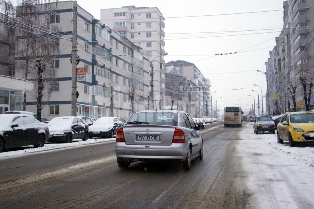 În condiţii de iarnă s-a circulat ieri şi pe străzile din municipiul Suceava