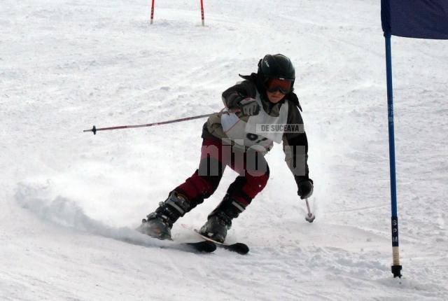 În perioada 20 – 22 ianuarie, la Vatra Dornei a avut loc Concursul Naţional de Schi pentru Copii “Bucuriile zăpezii”