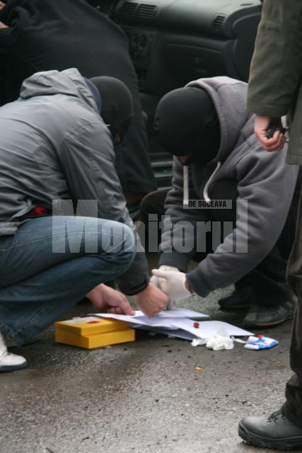 Flagrantul a fost organizat ieri în jurul orei 15.00, în parcarea Hotelului Bucovina