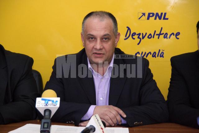 Alexandru Băişanu: „Pentru mine băiatul cu chelie, candidat la primărie este un trădător al PNL, trecut la PSD”