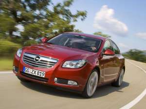 Opel Insignia dispune de nou motor biturbo