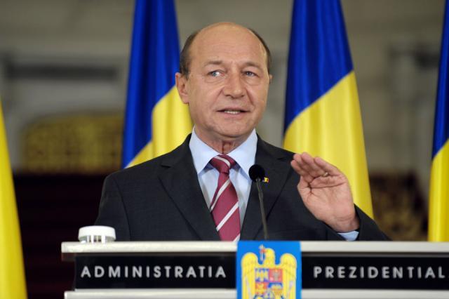 Băsescu face apel tuturor politicienilor să privească atent la noul tratat bugetar european. Foto: Sorin LUPSA