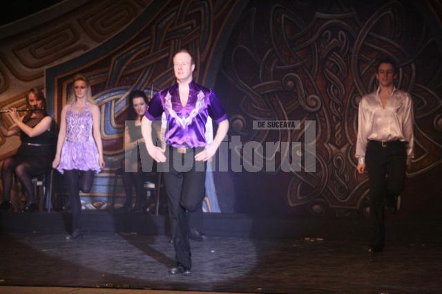 Sucevenii au cunoscut cultura irlandeză autentică prin „Rhythm of the Dance”