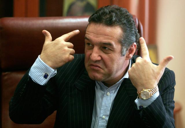 Gigi Becali: “Nu există ca premierea să fie mită  pe tot globul pământesc”. Foto: ofsaid.ro