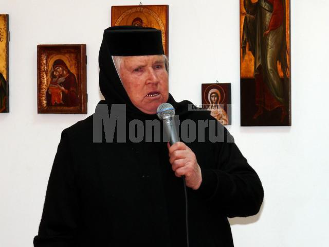 Stareţa Mănăstirii Voroneţ, stavrofora Irina Pântescu: „O lumânare arde tot timpul la Voroneţ şi la Mănăstirea Humorului pentru maestrul Ion Irimescu”