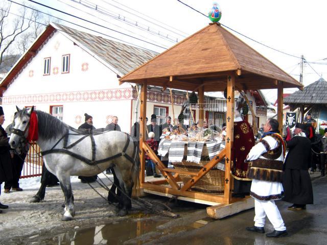 La Ciocăneşti, a IX-a ediţie a Festivalului Naţional al Ouălor Încondeiate