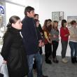 Profesorii coordonatori Oana Chunchişan şi Narcis Tabarcea cu elevii expozanţi
