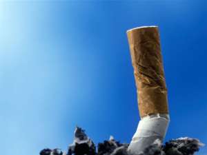 Un fumător curent cheltuie lunar 273 de lei pe ţigări