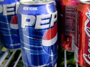 Coca-Cola şi Pepsi îşi schimbă reţetele pentru a evita un avertisment legat de cancer pe etichetă