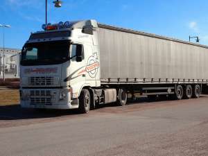 Restricţii de circulaţie pentru camioane, pe teritoriul Ungariei, joi şi la sfârşitul săptămânii