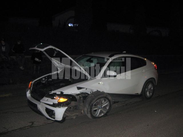 BMW-ul X6 implicat în accident