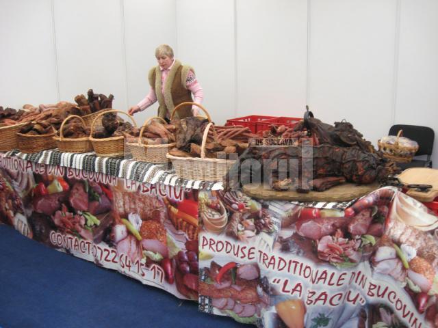 Produsele tradiţionale din Bucovina sunt expuse la târgul agricol din Suceava