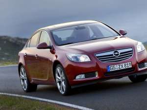 Opel Insignia primește o nouă motorizare și dotări