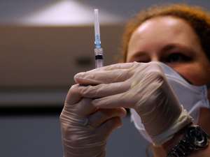 Vaccinul ROR a fost creat în 1972, iar în România se foloseşte din anul 2004, imunizarea făcându-se gratuit. Foto: MediaFax
