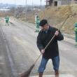 Primarul Sucevei, Ion Lungu, la campania de curăţenie de pe Dealul Mănăstirii