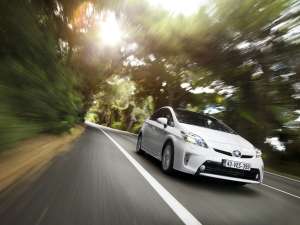 Toyota a lansat pe piața românească Prius Facelift