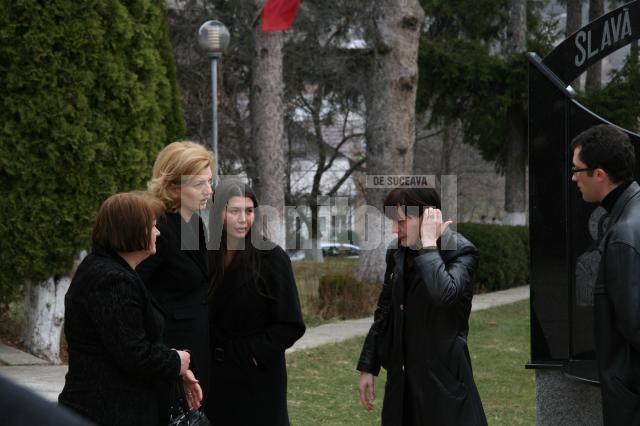 Aurora Andruşcă, soacra preşedintelui Traian Băsescu, a fost adusă la amiază la biserica din Burdujeni sat