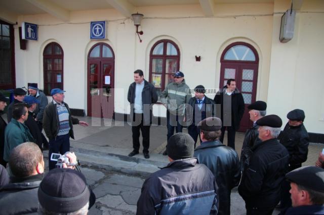 Circulaţia trenurilor, blocată după greva acarilor de la Dorneşti