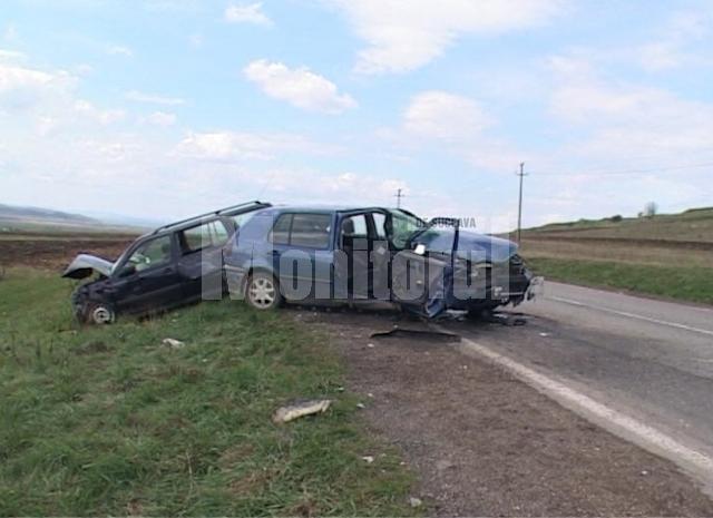 Un mort şi cinci răniţi, după un grav accident pe DN 2, la Pătrăuţi