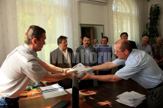 Primarul din Fălticeni, Vasile Tofan, şi-a depus candidatura pentru al treilea mandat