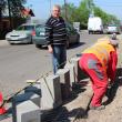 Ion Lungu a verificat lucrările de modernizare a trotuarelor de pe strada Gheorghe Doja
