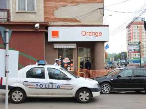 Orange Shop din centrul Sucevei, evacuat după o alarmă de scăpări de gaze