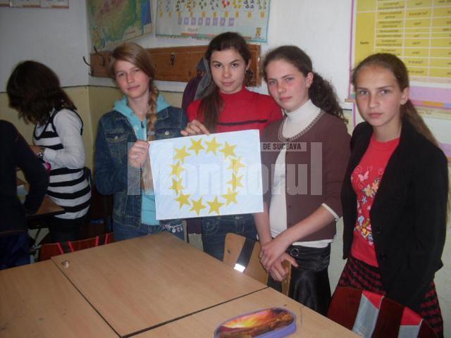 Expoziţie de desene cu simboluri europene, la şcoala din Hânţeşti