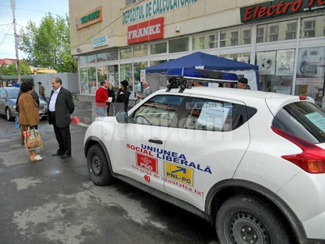 Maşini cu girofar şi sigla USL, în campanie electorală prin judeţ