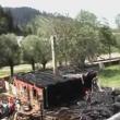 Un puternic incendiu a provocat pagube în două gospodării din comuna Putna