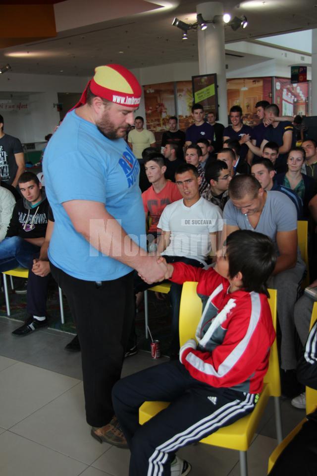 Skandenberg cu Radu Valahu la Galleria Suceava