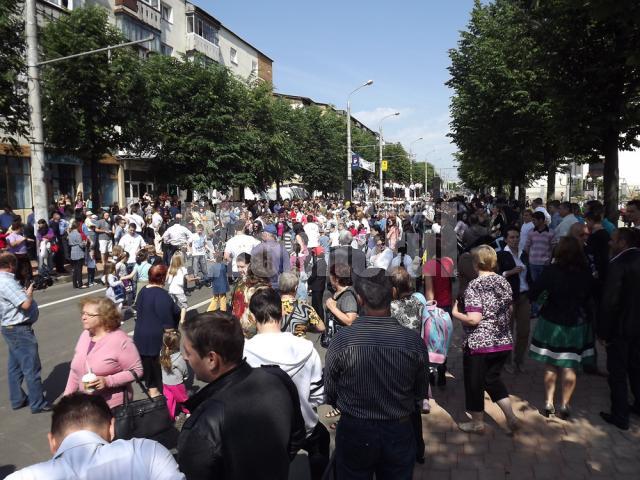 Puzderie de lume la inaugurarea noului parc, de Ziua Copilului