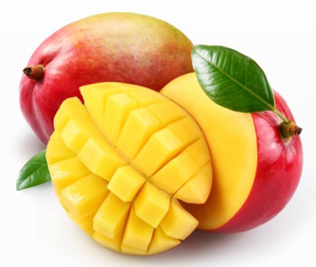 Fructele de mango ajută la slăbit şi la menţinerea siluetei, doar dacă sunt consumate cu tot cu coajă