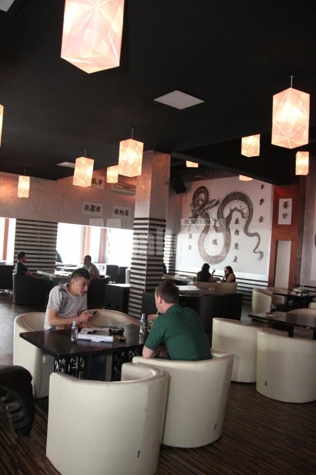 Hollywood Sushi Bar – o nouă atmosferă. Atmosfera perfectă!