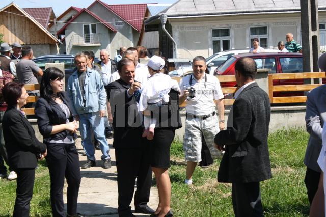 Flutur le-a solicitat locuitorilor comunei Grămeşti să o voteze pe Mariana Minerschi pentru funcţia de primar