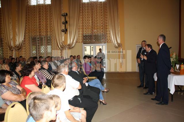 Preşedintele PDL al Consiliului Judeţean, Gheorghe Flutur, care candidează pentru un nou mandat la alegerile locale din 10 iunie, a avut o întâlnire de suflet cu locuitorii comunei Botoşana