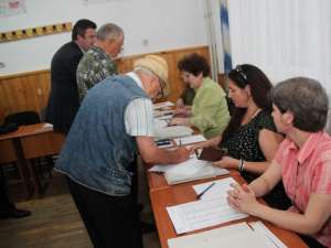 Suceava a depăşit media naţională la prezenţa la vot până la ora 14.00