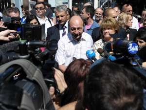 Băsescu: Ponta încearcă forţarea notei, arată undă de slăbiciune; premierii trebuie să fie bărbaţi