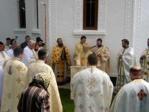 Resfinţirea Bisericii "Sfântul Nicolae" din Păltinoasa