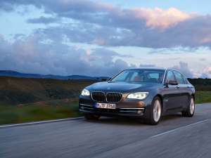 BMW dezvăluie noutățile limuzinei Seria 7 Facelift