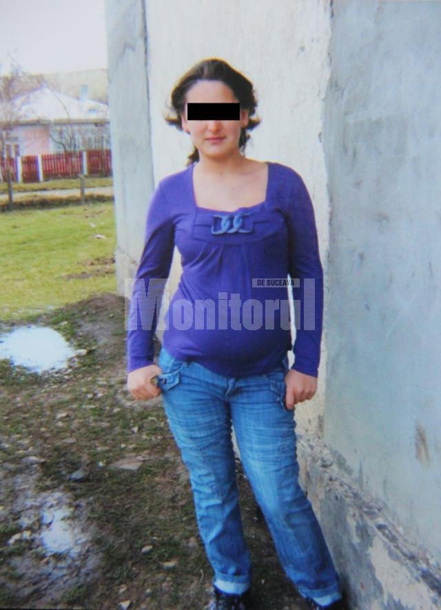Minora rămasă însărcinată la 14 ani, dispărută cu tot cu copil de la Roşcani-Liteni