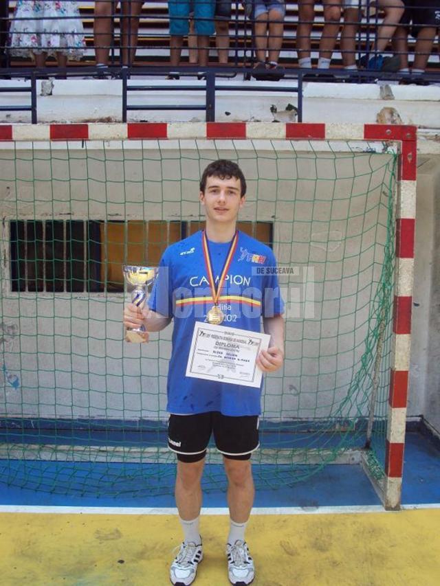 Suceveanul Iulian Alexa a devenit campion naţional la juniori II şi I cu echipa Extrem Baia Mare