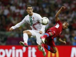 Cristiano Ronaldo a tras Portugalia după el în semifinalele Campionatului European