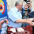 Primarul Ion Lungu a împărţit sarmale pelerinilor