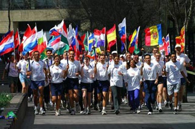 Un grup de maratonişti, reprezentanţi ai World Harmony Run, va ajunge săptămâna viitoare la Suceava