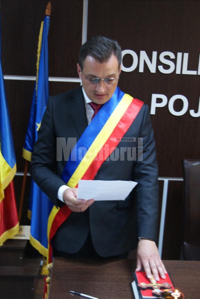 Bogdan Codreanu a preluat cel de-al doilea mandat de primar al comunei Pojorâta