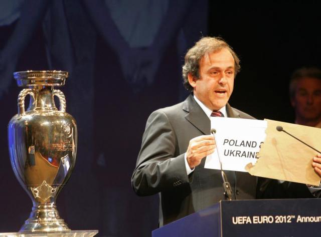 Platini i-a lăudat pe polonezi şi ucraineni pentru organizarea acestui turneu final