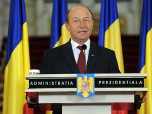 Băsescu, invitat la şedinţa de plen pentru a-şi expune punctele de vedere. Foto: Sorin LUPŞA